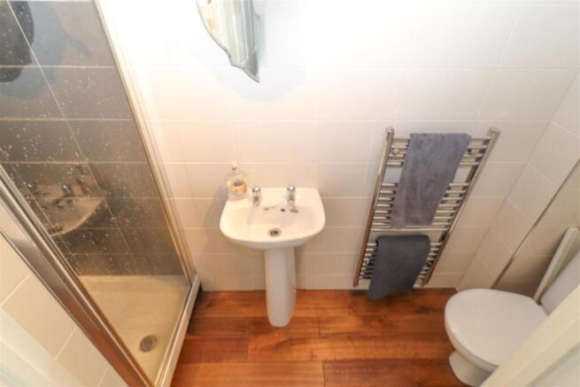 4 bed Town House for sale Image 5