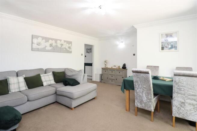 2 bed Detached Bungalow for sale Image 5