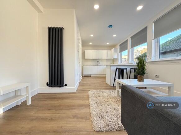 1 Bed Flat - Furnished