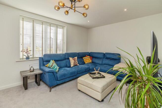 Cianchi Grove, Eagle Farm South, Milton Keynes photo 4