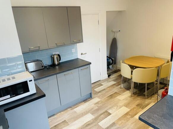 Kitchen (1)