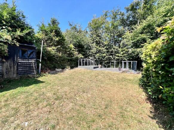 3 bed Semi-Detached to rent Image 11