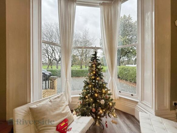 2 bed Apartment for sale Image 4