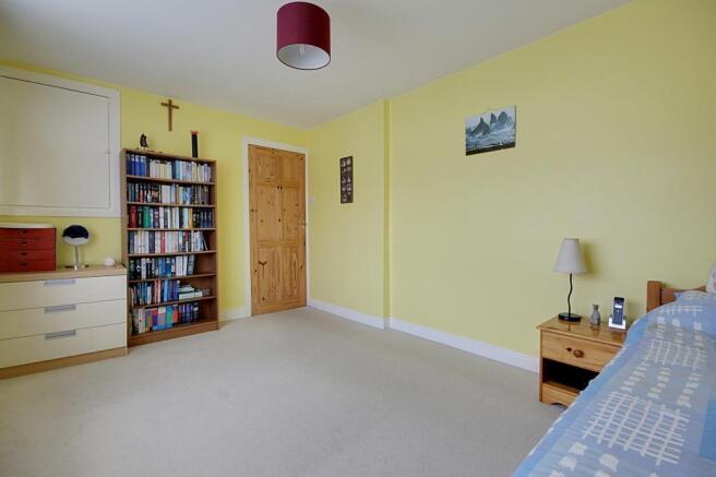 Bedroom 2 (Double)