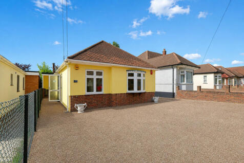 Coleridge Road, Romford, RM3