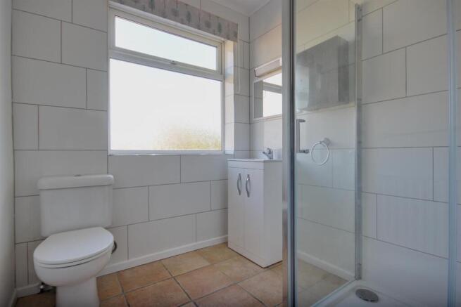 3 bed Terraced for sale Image 9