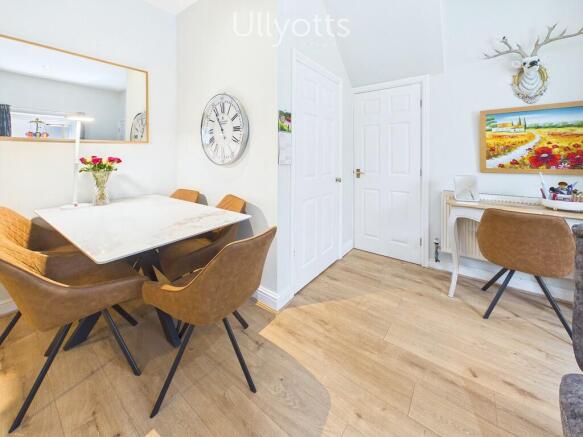3 bed Terraced for sale Image 5