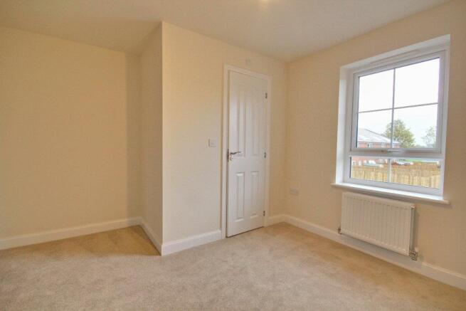 3 bed House to rent Image 6
