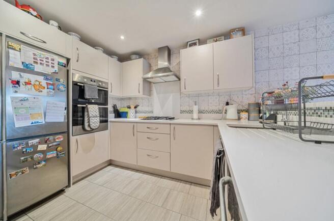 1383669-16-69209835216c0