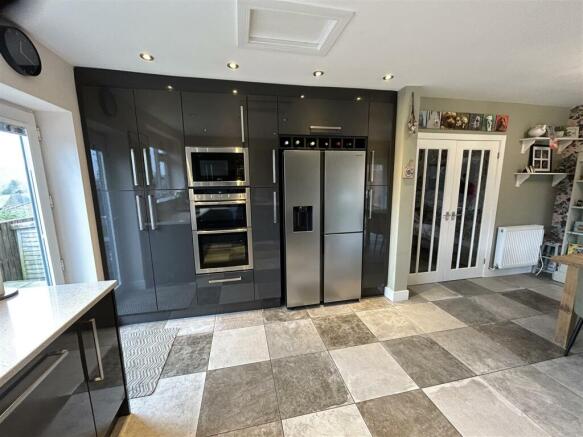KITCHEN LIVING DINING