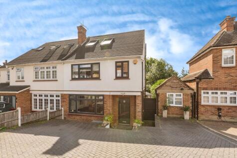 The Reddings, London, NW7