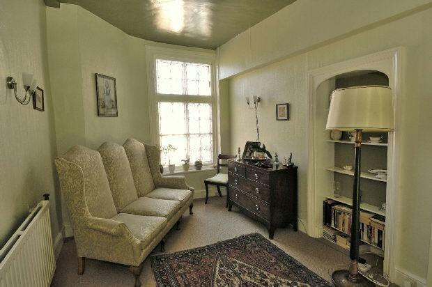 Landing Room