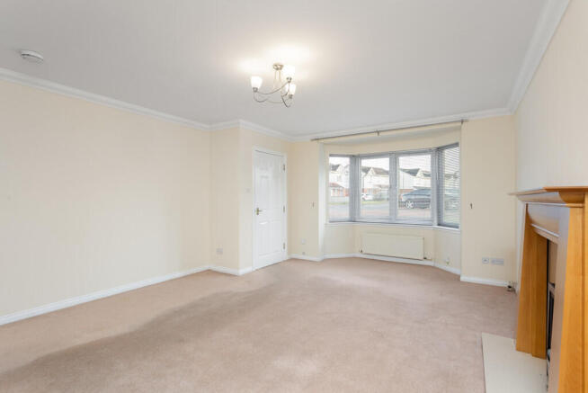 17 Harvie Gardens...