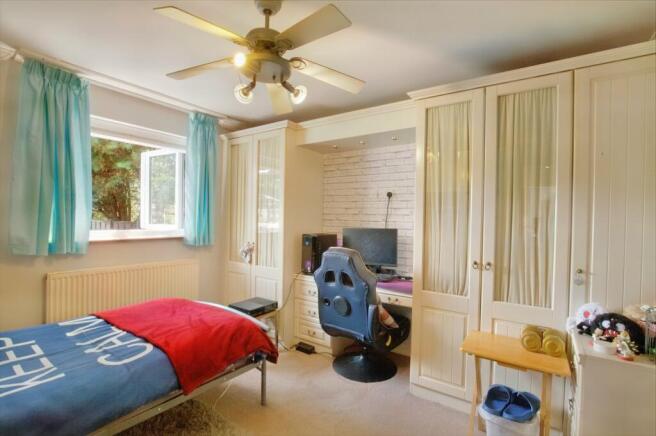 Photo 8