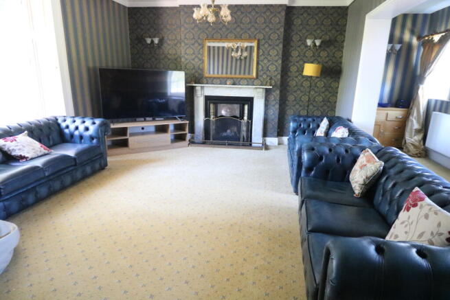 10 bed House for sale Image 7