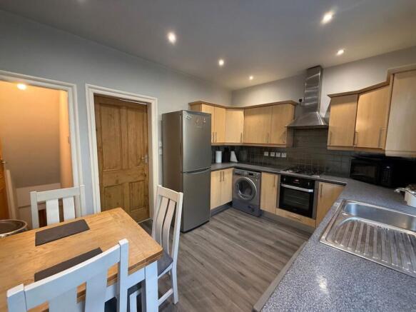 2 bed Terraced for sale Image 8