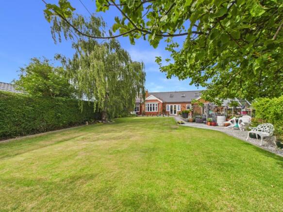 3 bed Semi-Detached for sale Image 7