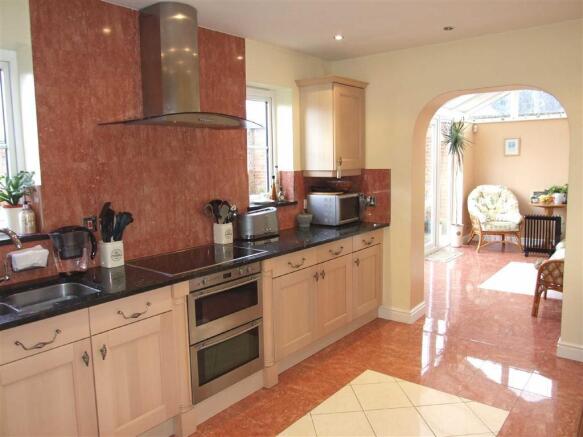 Fitted Kitchen