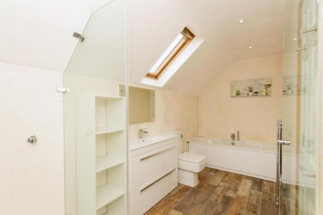 Master En-suite