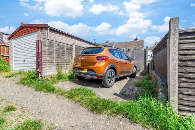 Driveway/Parking