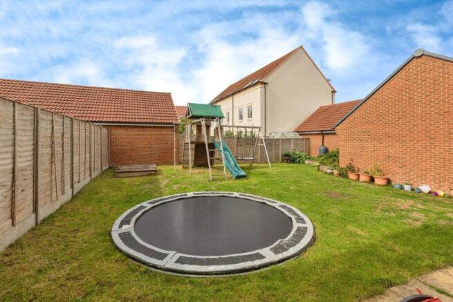 Barley Fields, Thornbury Rear Garden.jpeg