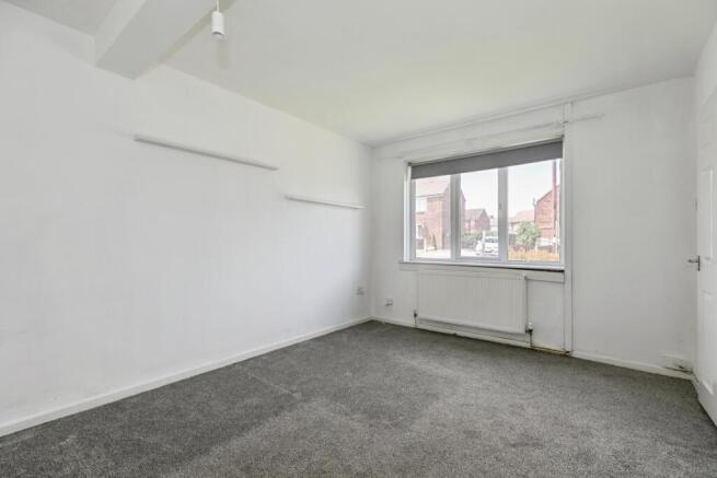 3 bed Semi-Detached for sale Image 6
