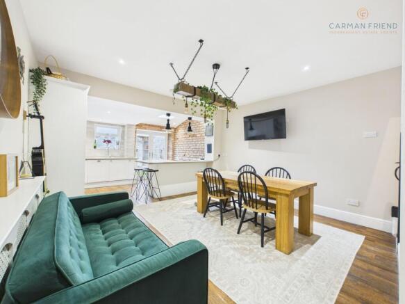 Kitchen/Dining Room