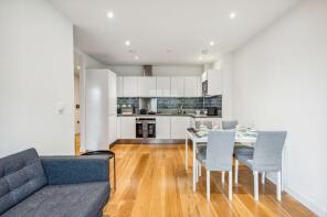 66, 27, East Parkside, London SE10 0PP