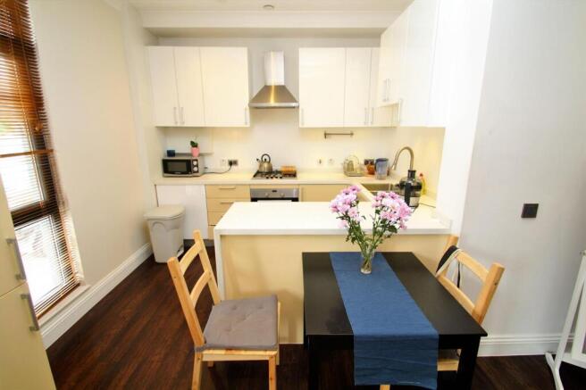 Kitchen 1.JPG
