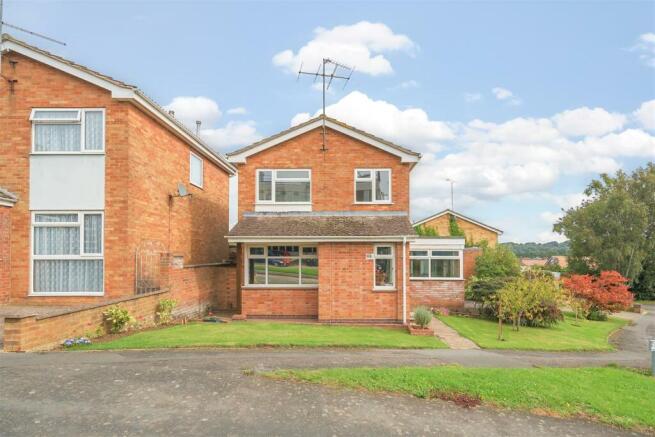 86 The Sale, Daventry