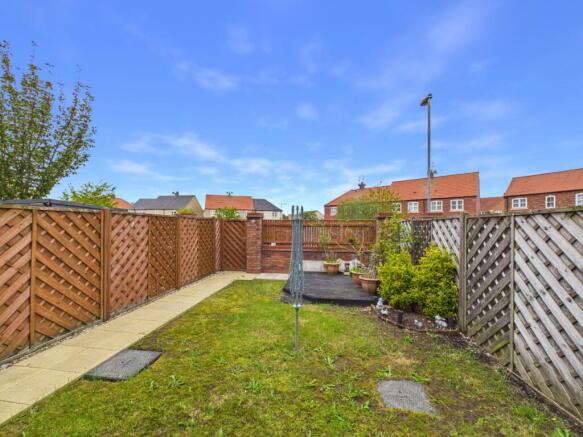 3 bed Semi-Detached for sale Image 12