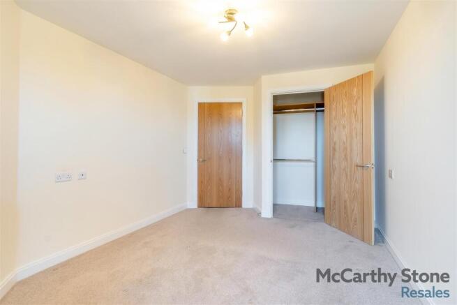 1 bed Apartment for sale Image 6