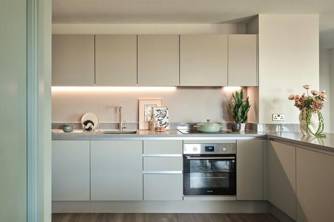 3 bed Flat to rent Image 4