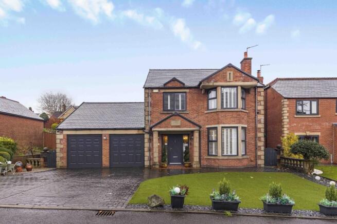 4-bed detached on Millbrook Close, Shaw, Oldham, £575,000