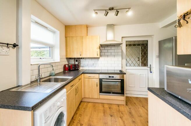 LOUNGE/DINER AND KITCHEN