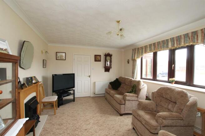 Living Room.JPG
