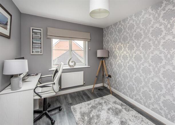36 Old Farm Drive-bed4.jpg
