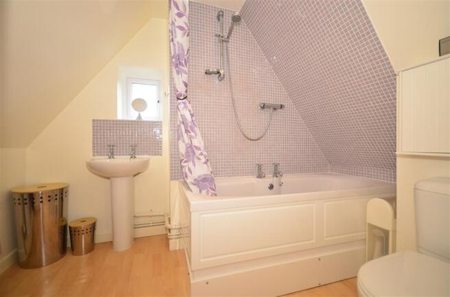 En-Suite Bathroom