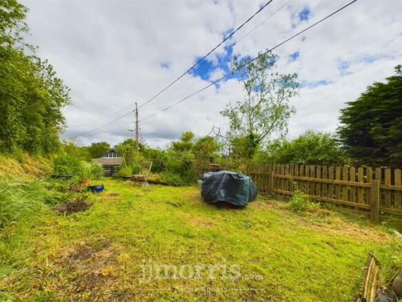 CAM03686G0-PR0072-STILL033.jpg