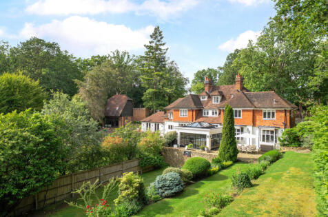 Hook Heath Road, Woking, Surrey, GU22