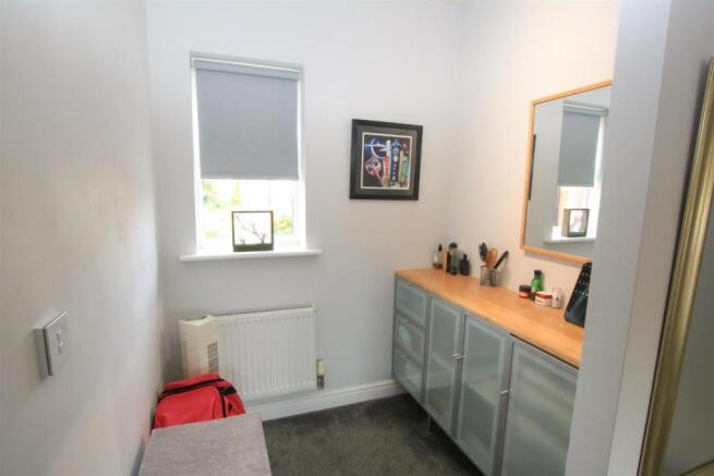 DRESSING AREA