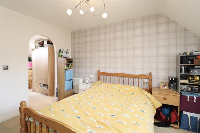 3 bed House for sale Image 7