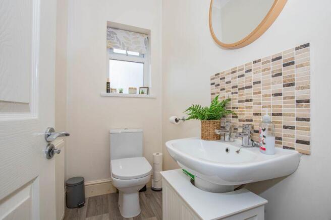 First Floor Cloakroom