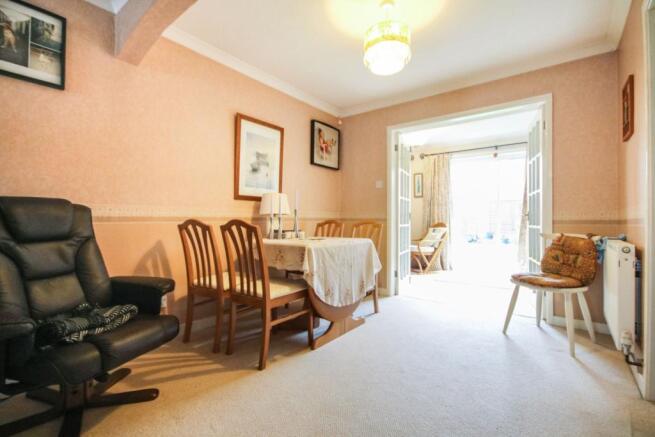 Lounge/Dining Room