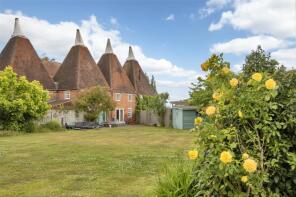 Middle Oast, Hunton Road, Tonbridge TN12 9SL