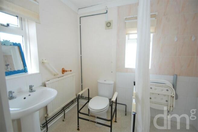 Photo 10