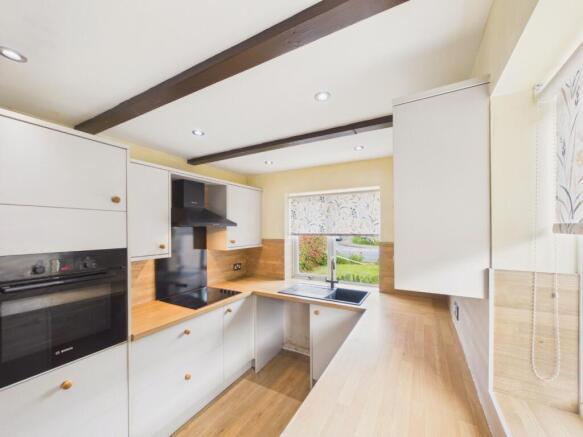 2 bed Semi-Detached Bungalow for sale Image 5