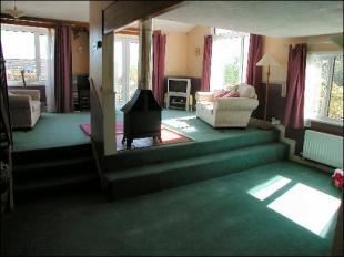 Split level Lounge