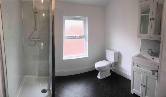 3 bed House to rent Image 6