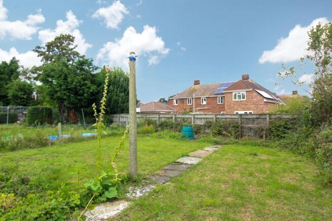 Rear Garden (2).JPG